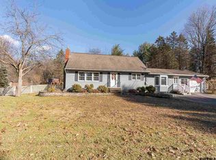 2270 Old Post Rd N, Castleton, NY 12033