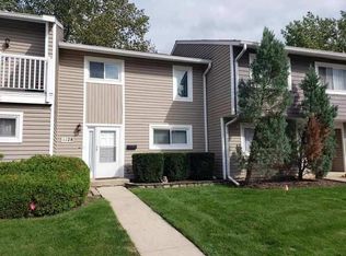 1128 Sandpiper Ct, Bartlett, IL 60103