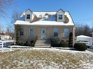 14347 Springfield Ave, Midlothian, IL 60445