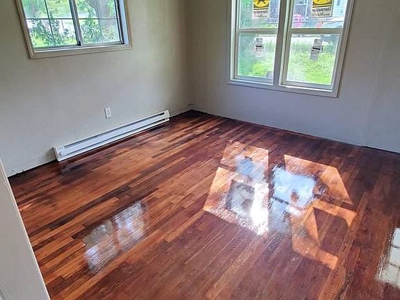 3rd image of 222 Rogers St