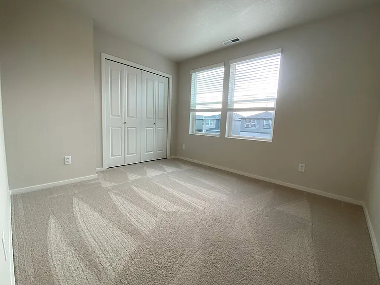 4813 Milo Ave NE — Photo 16