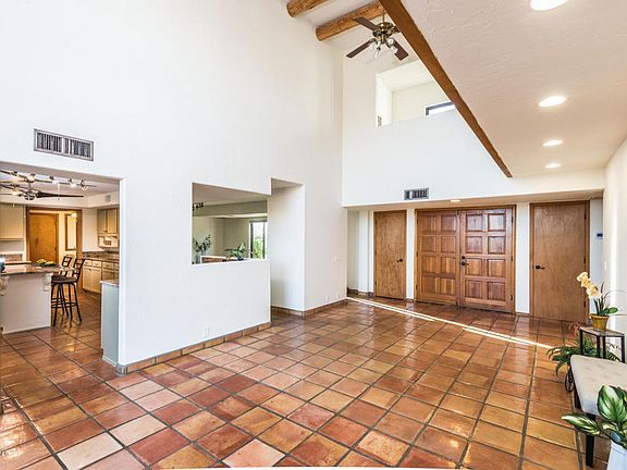 4th image of 9810 N Paseo Corona