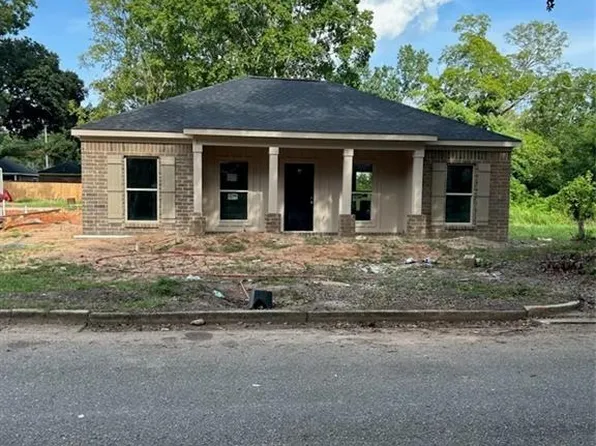 360 Burton Ave, Mobile, AL 36607