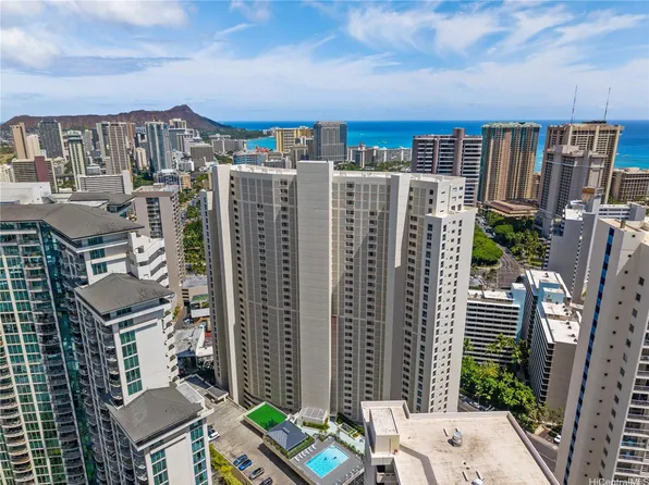 469 Ena Rd APT 1111, Honolulu, HI 96815