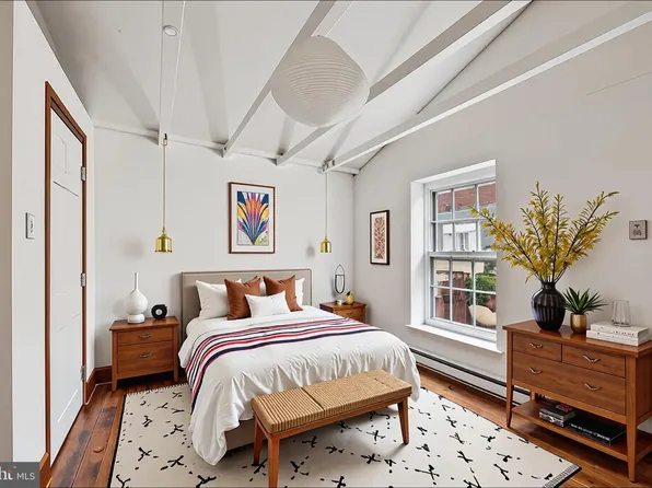 536 Montrose St #B, Philadelphia, PA 19147