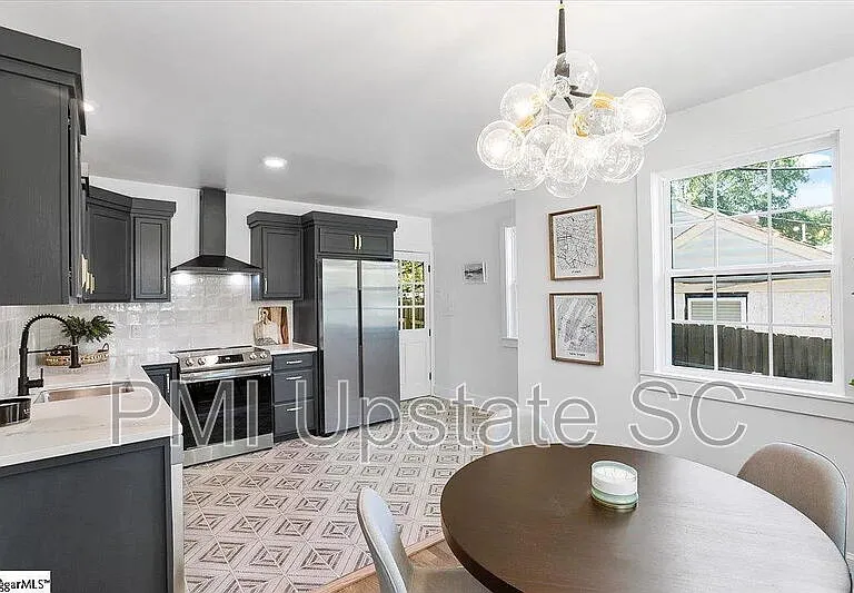 7 Sunshine Ave — Photo 9