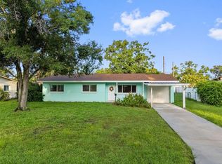 5680 Pershing St NE, Saint Petersburg, FL 33703