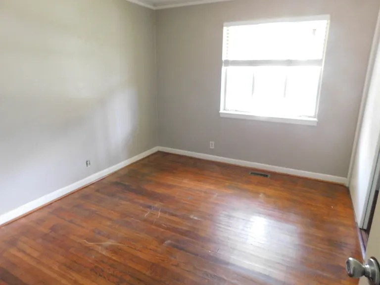 29 Barbara Dr — Photo 6