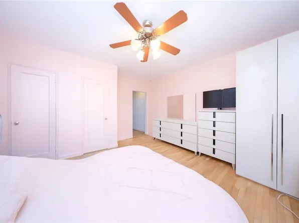 6801 Shore Road image 8 of 20