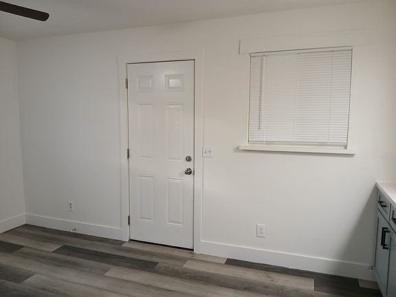 3rd image of 1839 Sierra Way #B
