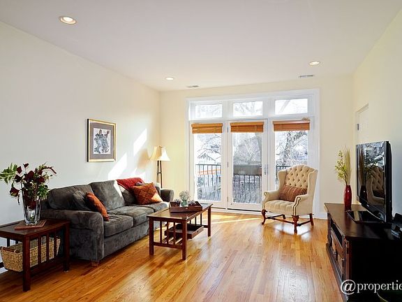 997|=|Living Room