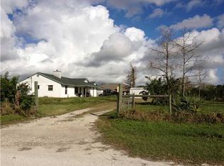 6387 Indian Trail Dr, Loxahatchee, FL 33470