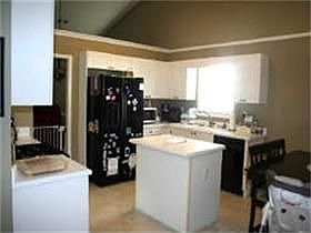 3rd image of 1015 Lendl Ln