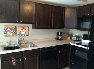 1607 Hewitt Ave APT 3, Saint Paul, MN 55104