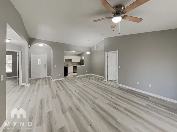 908 Hubbel Rd, Bradenton, FL 34208