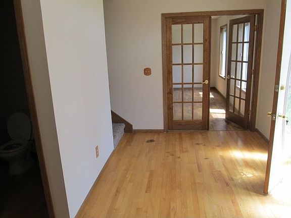 2nd image of 541 Joy Ct