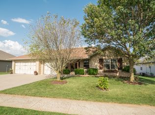 1086 S Tanner Dr, Springfield, MO 65802