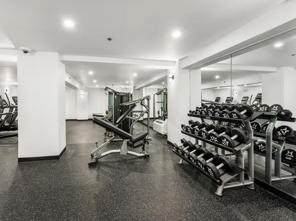 1 River Court image 12 of 19