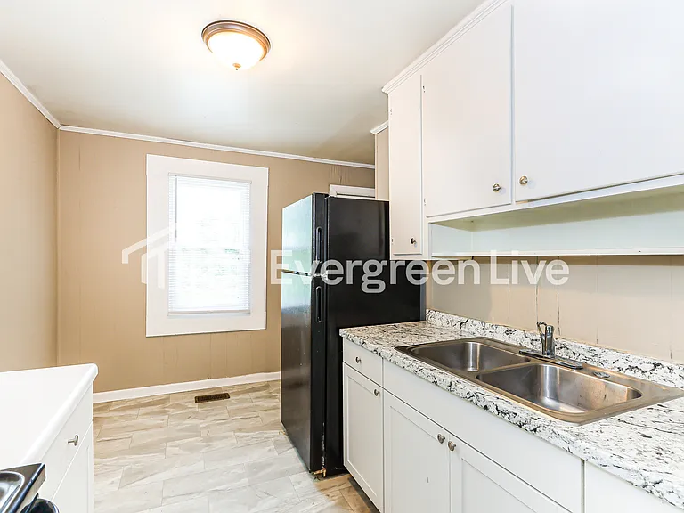 1254 Melody Ln — Photo 4
