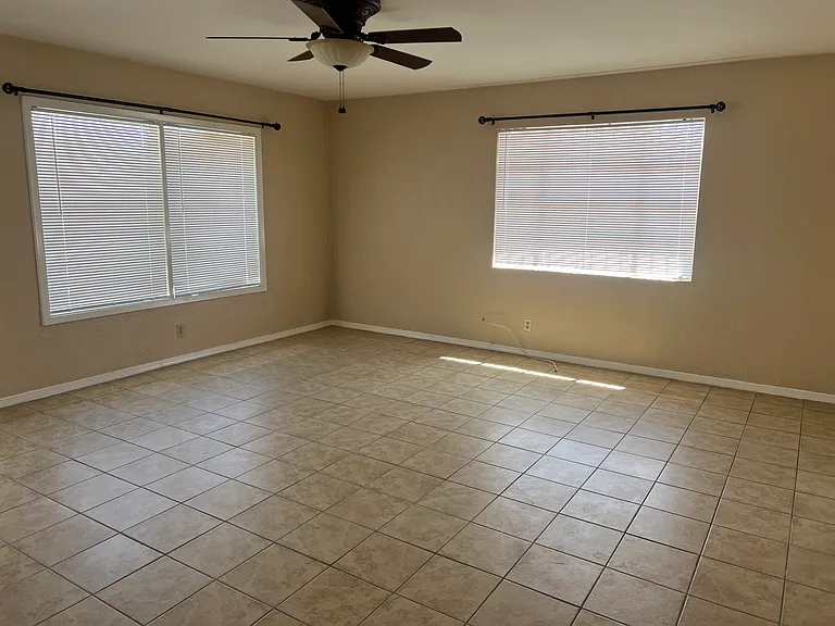 2332 Tremont Ave — Photo 3