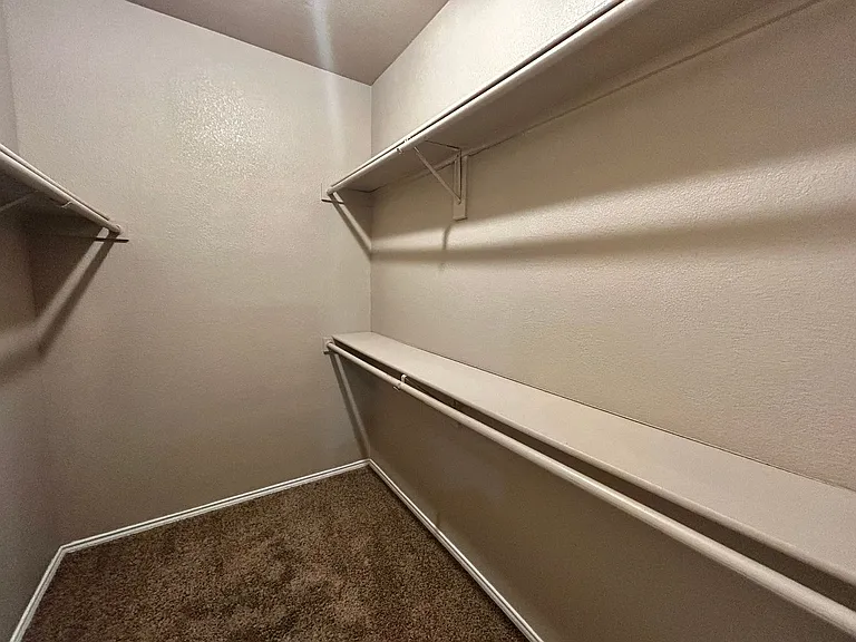 8640 Rainy Lake Dr — Photo 16