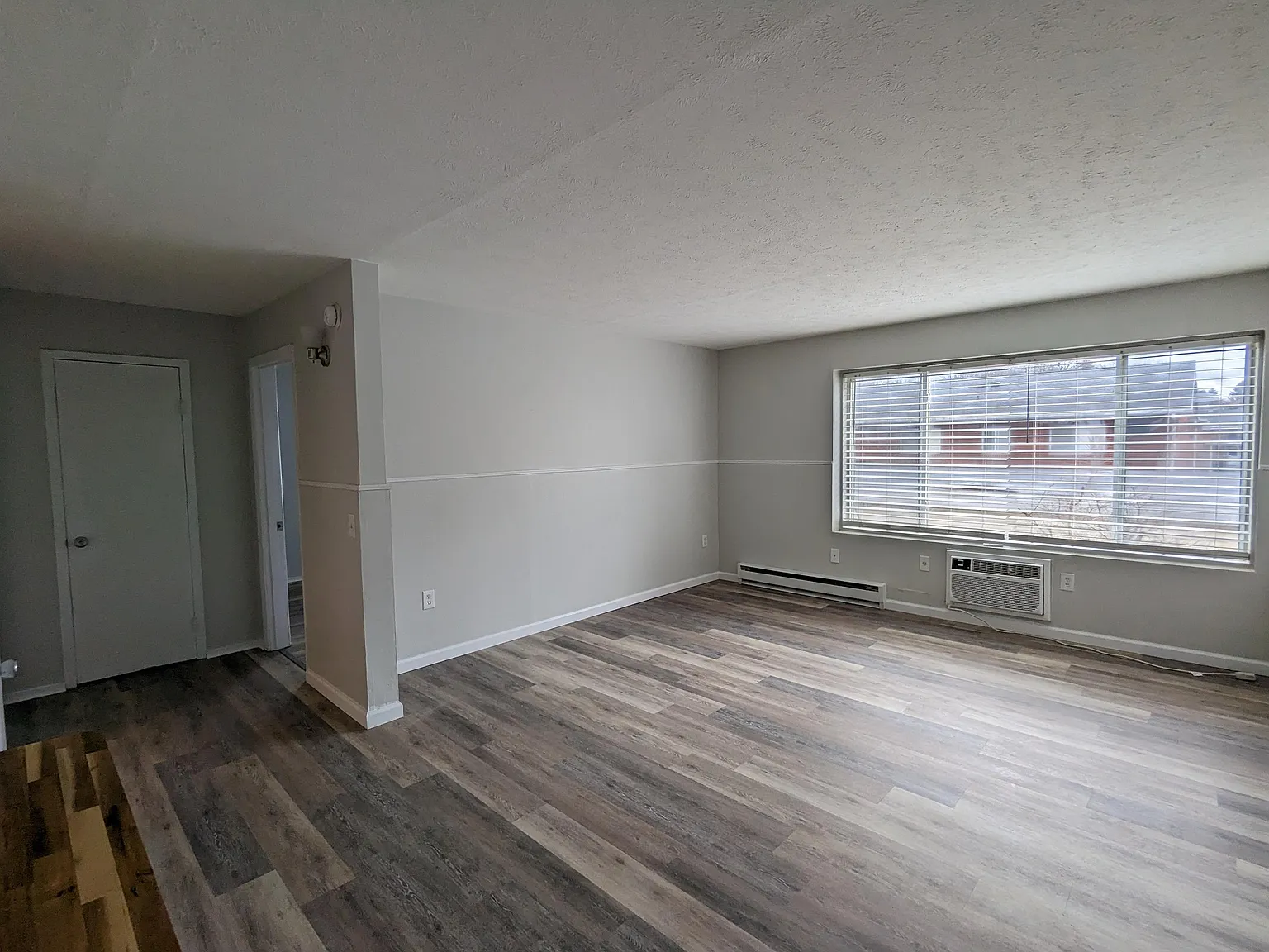 1615 Nottingham Avenue - 201 — Photo 4