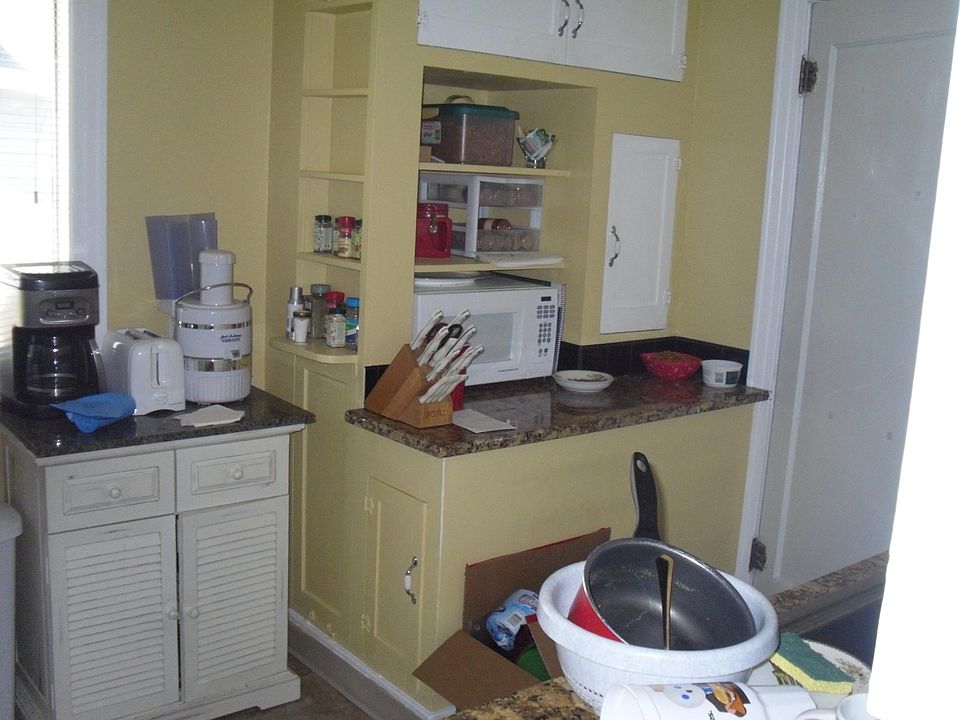 2nd image of 3143 E 17th Ave