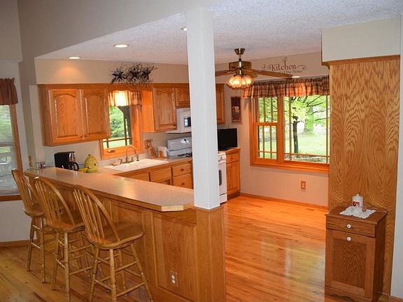 2nd image of 1970 77th St E