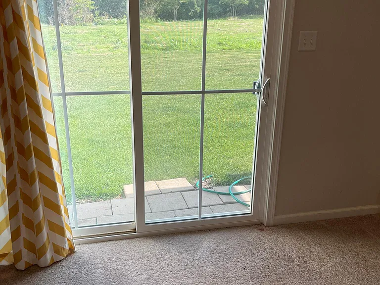7104 Chestnut Way — Photo 5