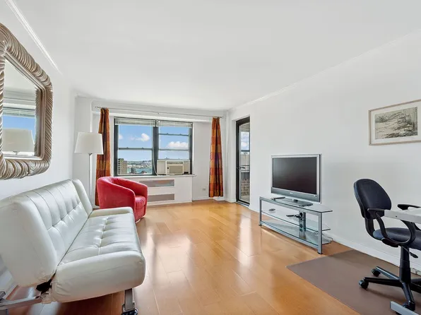 210 Broadway APT H1908, Manhattan, NY 10002