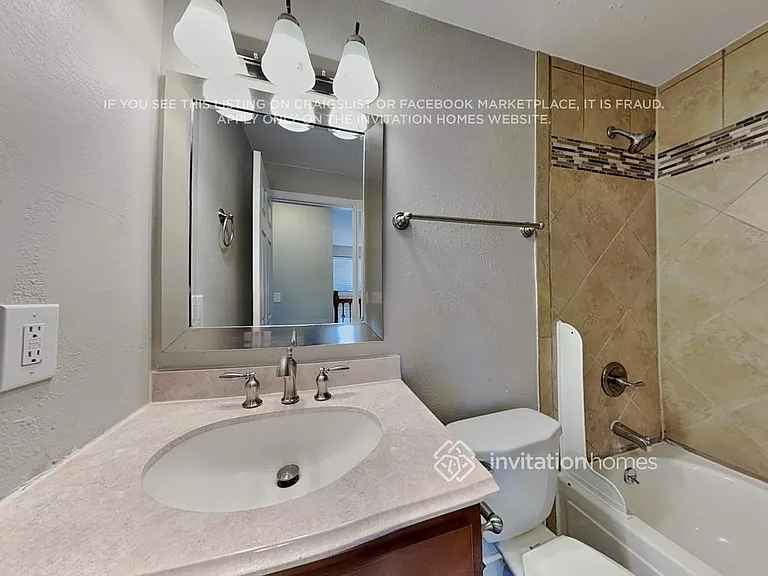 11762 Albion St — Photo 15