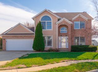 5 Cygnet Xing, Bloomington, IL 61704