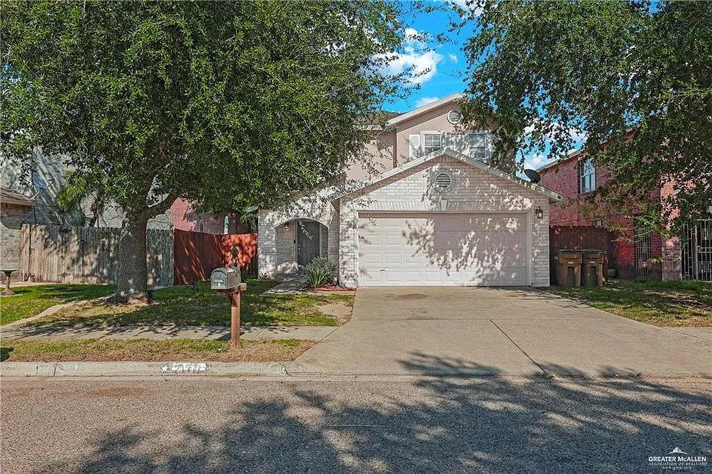 3 bed, 2.5 bath, 1857 sqft, $1,750 — Photo 1