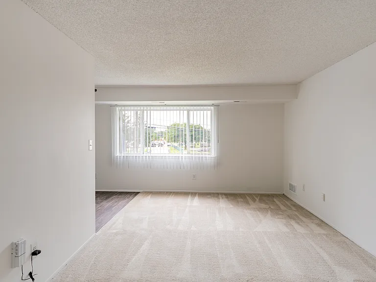 Riverside Village Apartments — Photo 61