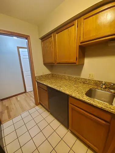 10 Nuttall Ln #12 — Photo 12