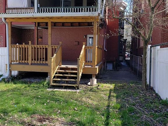2nd image of 614 W Market St