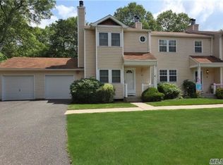 20 Rutledge Commons, Yaphank, NY 11980