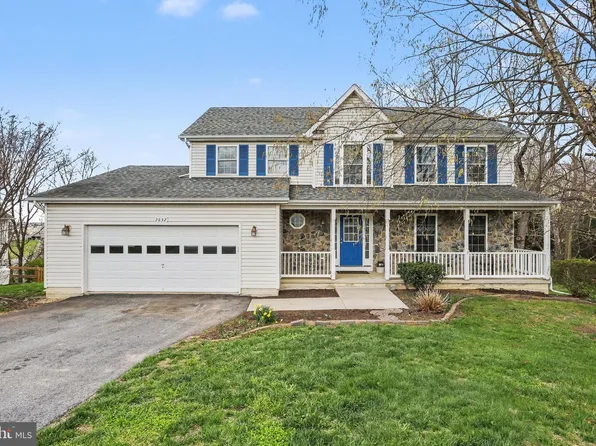 2832 Graybill Ct, New Windsor, MD 21776