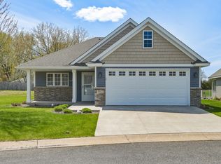 31023 Magnolia Ridge Way, Lindstrom, MN 55045