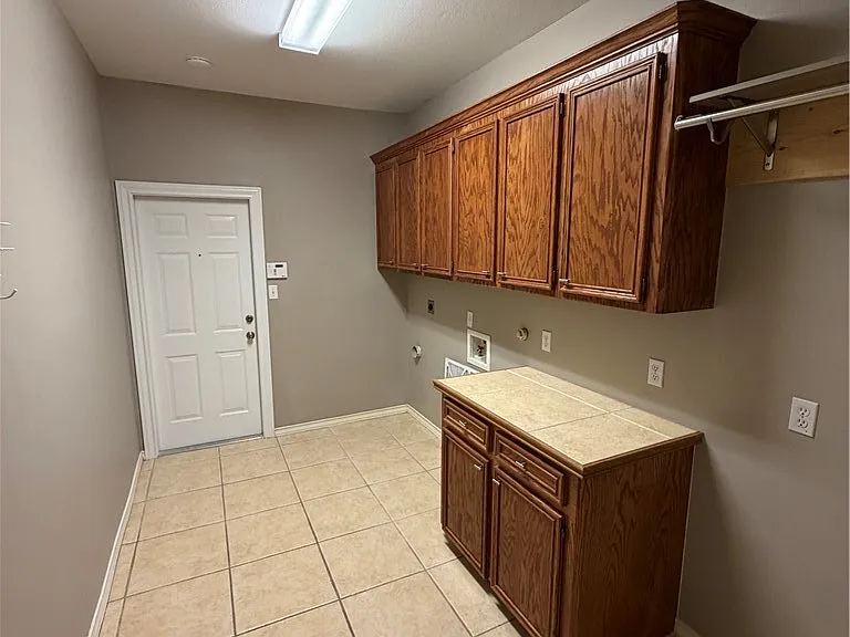 6230 Queen Jane St — Photo 18