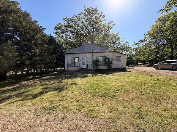124 N Madison St, Milan, KS 67105