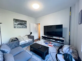 Rented by Denise Rosenblum, LREB