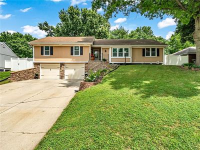 3137 Lakeview Cir, Leavenworth, KS, 66048