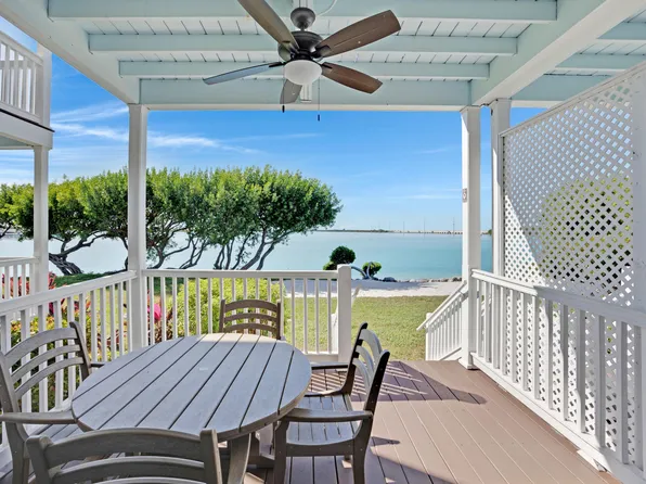 5011 Sunset Village Dr, Duck Key, FL 33050