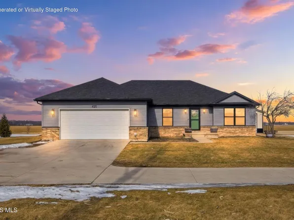 420 E 4th St, Genoa, OH 43430