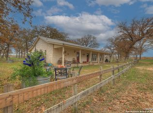 459 County Road 311, Floresville, TX 78114
