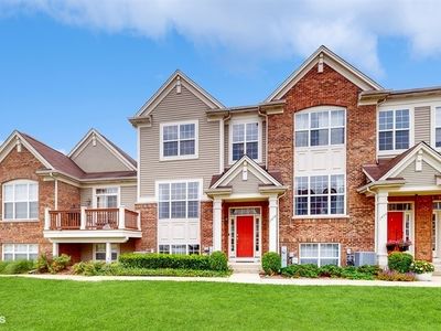 1478 Deer Pointe Dr, South Elgin, IL, 60177