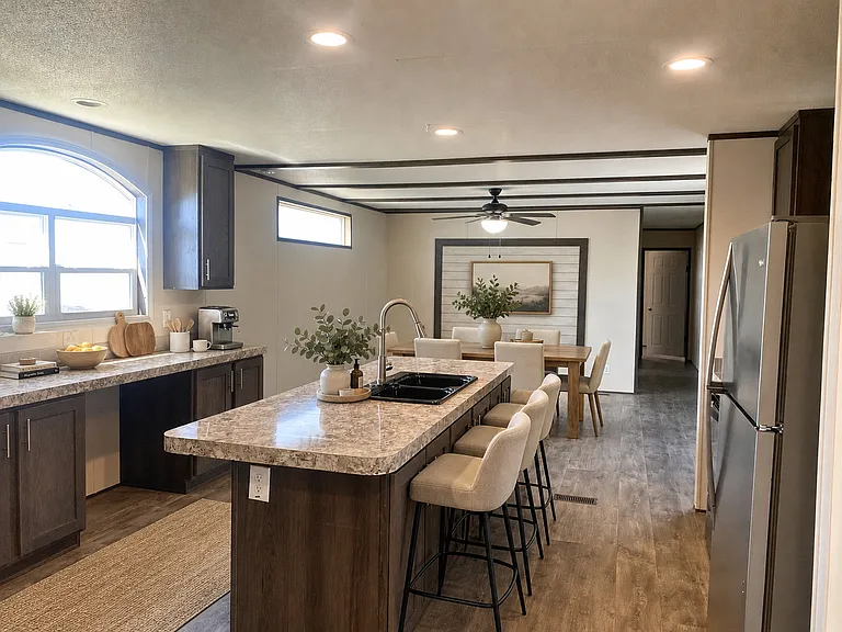 Grand Oaks at Liberty HIll — Photo 52