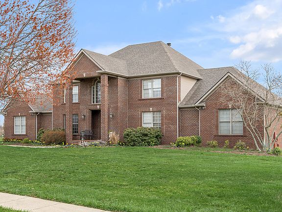 3rd image of 211 Eagle Dr