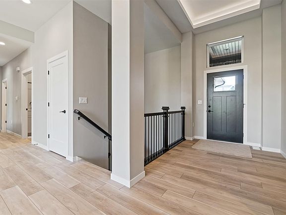 2nd image of 2956 Pine Hill Trce